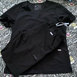 Figs Medium Scrub Set- Yola skinny Pants